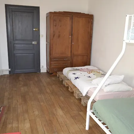 홈스테이 Grande Chambre Familiale Pour 2 A 5 Personnes